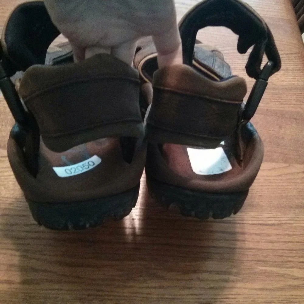 New Clarks Leather/Nubuck Trekking Sandals - Size 12 Summer Travel Outdoor